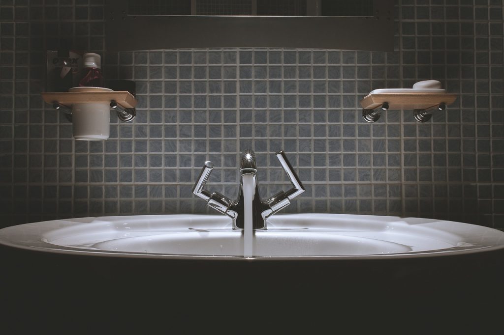 sink-running-water